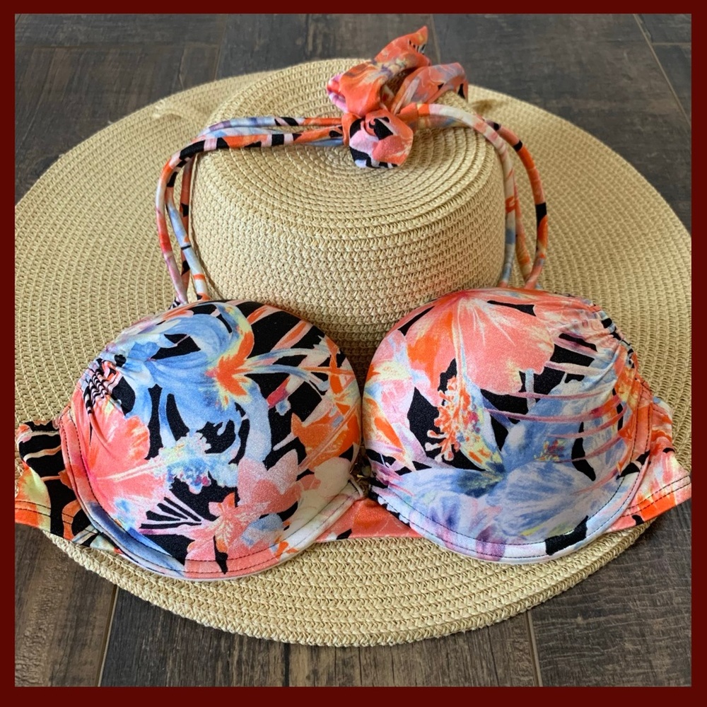 Floral VS Bombshell Swimsuit top second Gen